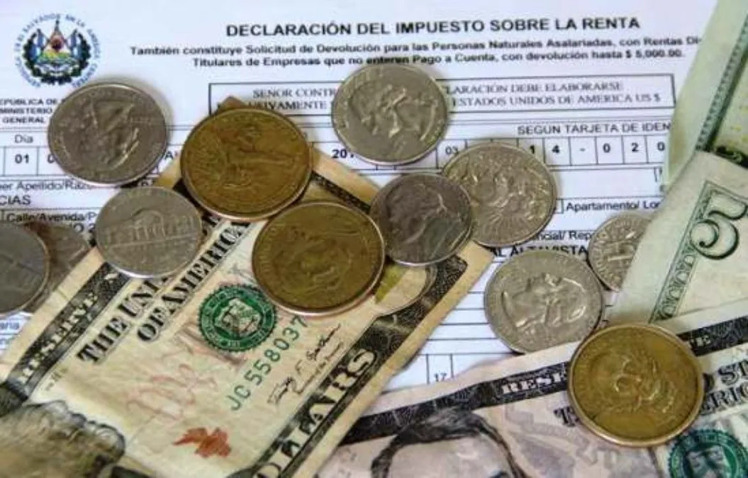 Cuatro pasos para declarar la renta en 2025 - hagamoscuentas.sv