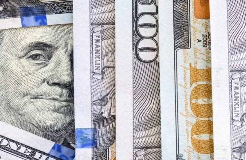 El 1 de enero de 2026 entró en vigor el cobro de 1% de impuesto a las remesas desde Estados Unidos